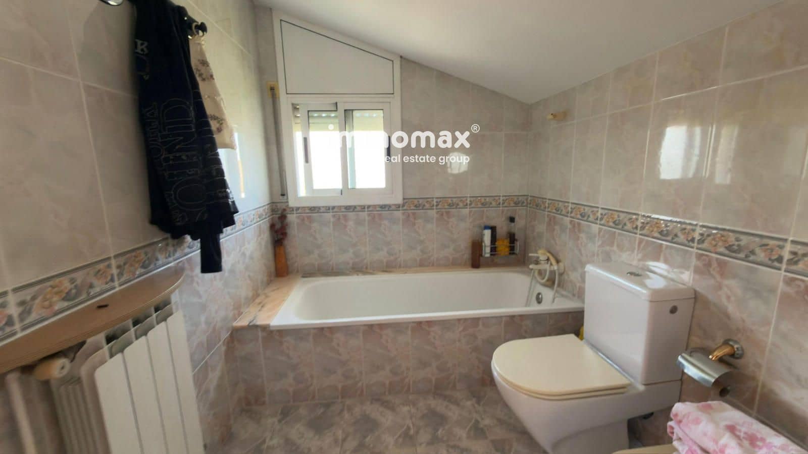 4 bedroom Villa for sale in Llica d'Amunt with pool garage - € 439,000 (Ref: 9726934)