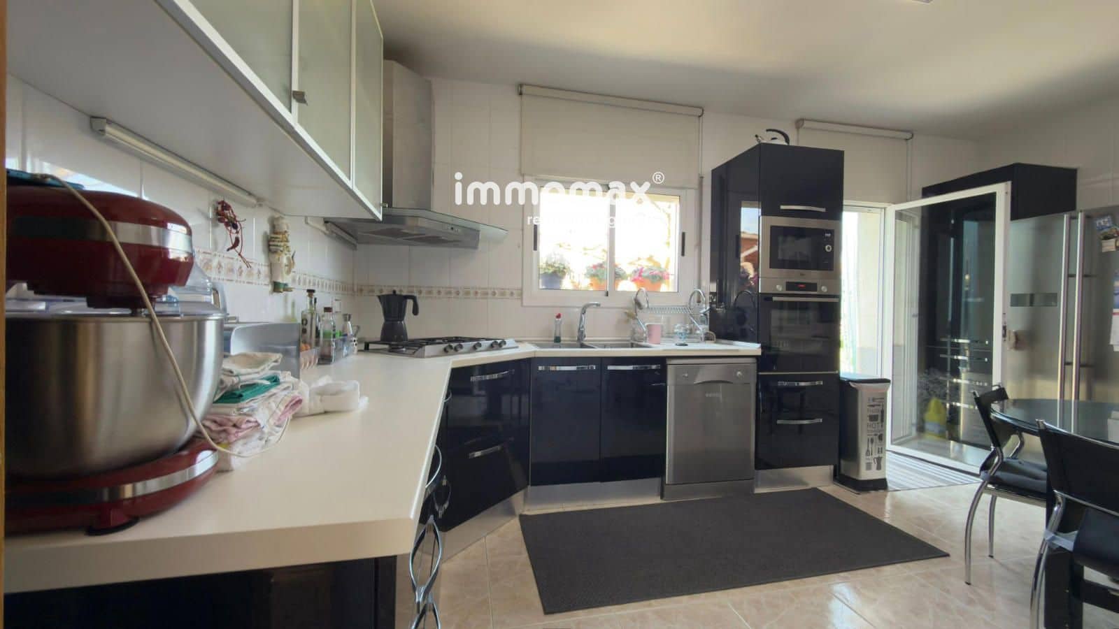 4 bedroom Villa for sale in Llica d'Amunt with pool garage - € 439,000 (Ref: 9726934)