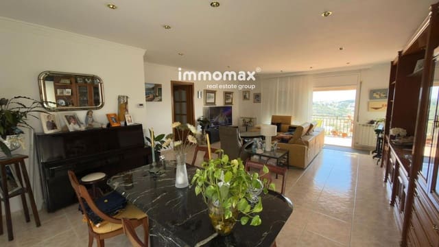 4 bedroom Villa for sale in Lliçà d'Amunt with pool garage - € 439,000 (Ref: 9726934)