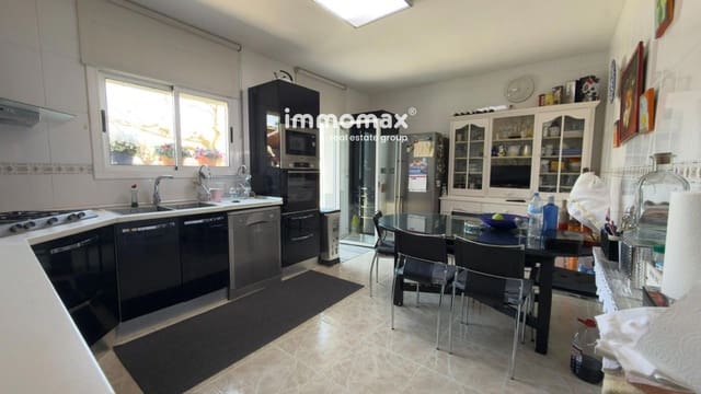 4 bedroom Villa for sale in Lliçà d'Amunt with pool garage - € 439,000 (Ref: 9726934)