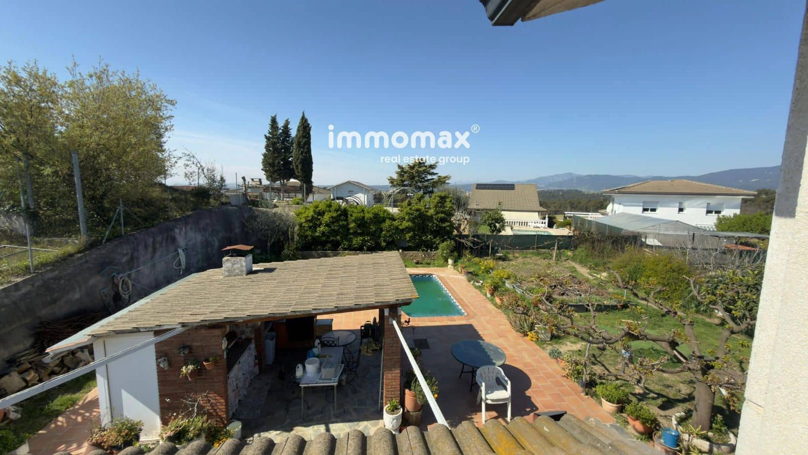 4 bedroom Villa for sale in Llica d'Amunt with pool garage - € 439,000 (Ref: 9726934)