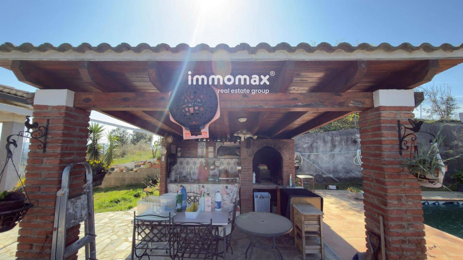 4 bedroom Villa for sale in Llica d'Amunt with pool garage - € 439,000 (Ref: 9726934)