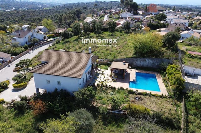 4 bedroom Villa for sale in Lliçà d'Amunt with pool garage - € 439,000 (Ref: 9726934)