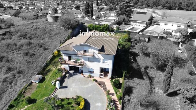 4 bedroom Villa for sale in Lliçà d'Amunt with pool garage - € 439,000 (Ref: 9726934)