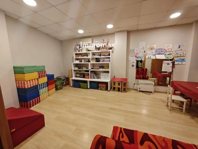 Kommersiell til leie i Castelldefels - € 950 (Ref: 9730687)