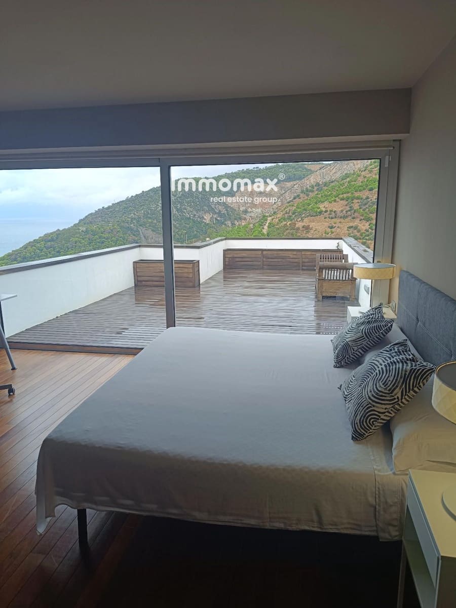 4 bedroom Villa for rent in Castelldefels with pool garage - € 12,000 (Ref: 9733406)