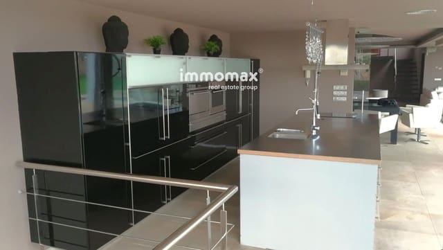 4 quarto Moradia para arrendar em Castelldefels com piscina garagem - 12 000 € (Ref: 9733406)