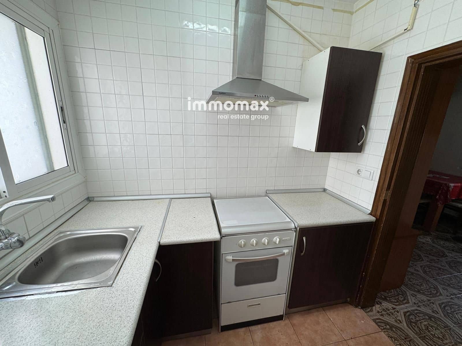 3 bedroom Flat for sale in Sant Boi de Llobregat - € 177,000 (Ref: 9734017)