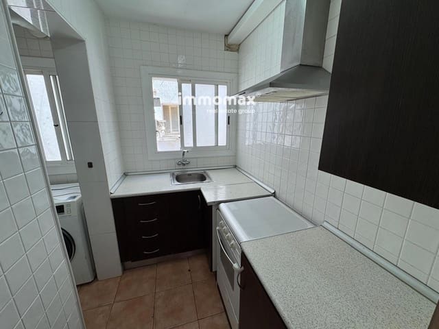Piso de 3 habitaciones en Sant Boi de Llobregat en venta - 177.000 € (Ref: 9734017)