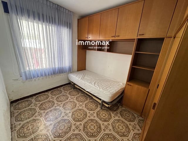 Piso de 3 habitaciones en Sant Boi de Llobregat en venta - 177.000 € (Ref: 9734017)