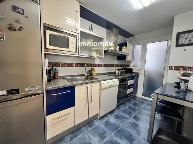 2 makuuhuone Asunto myytävänä paikassa Calafell mukana uima-altaan - 320 000 € (Ref: 9736149)