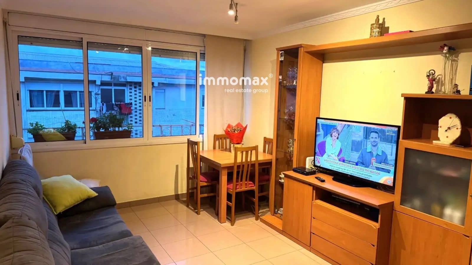 3 bedroom Flat for sale in Cornella de Llobregat - € 196,000 (Ref: 9739141)