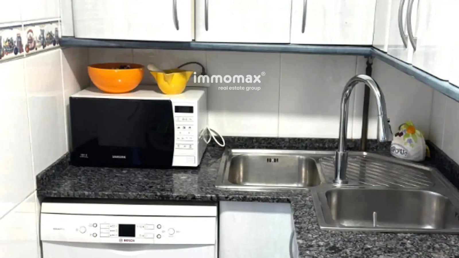 3 bedroom Flat for sale in Cornella de Llobregat - € 196,000 (Ref: 9739141)