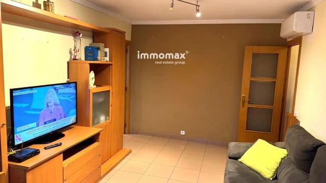 Piso de 3 habitaciones en Cornellà de Llobregat en venta - 196.000 € (Ref: 9739141)