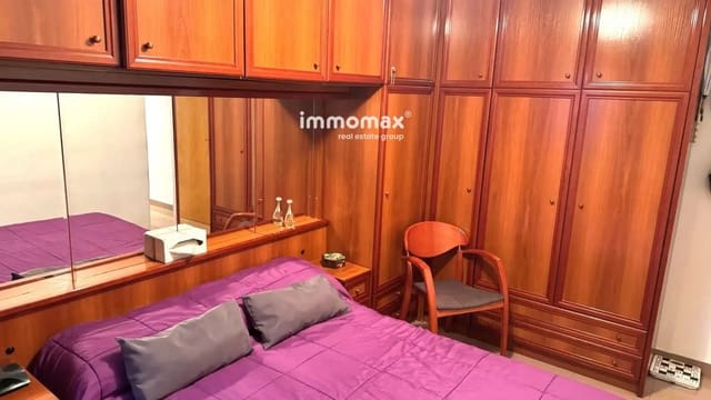 Piso de 3 habitaciones en Cornellà de Llobregat en venta - 196.000 € (Ref: 9739141)