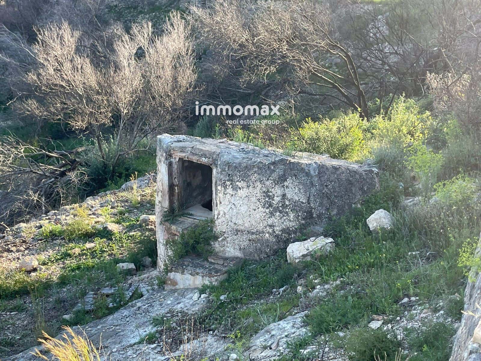 Rakentamaton maa myytävänä paikassa Xerta - 30 000 € (Ref: 9753591)