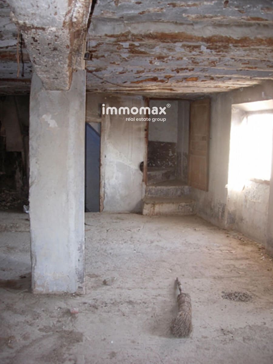 Villa til salgs i Pauls med garasje - € 56 000 (Ref: 9756724)