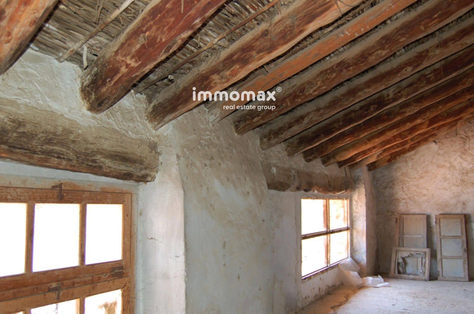 Villa til salgs i Pauls med garasje - € 56 000 (Ref: 9756724)