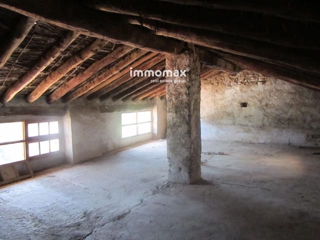 Villa til salgs i Paüls med garasje - € 56 000 (Ref: 9756724)