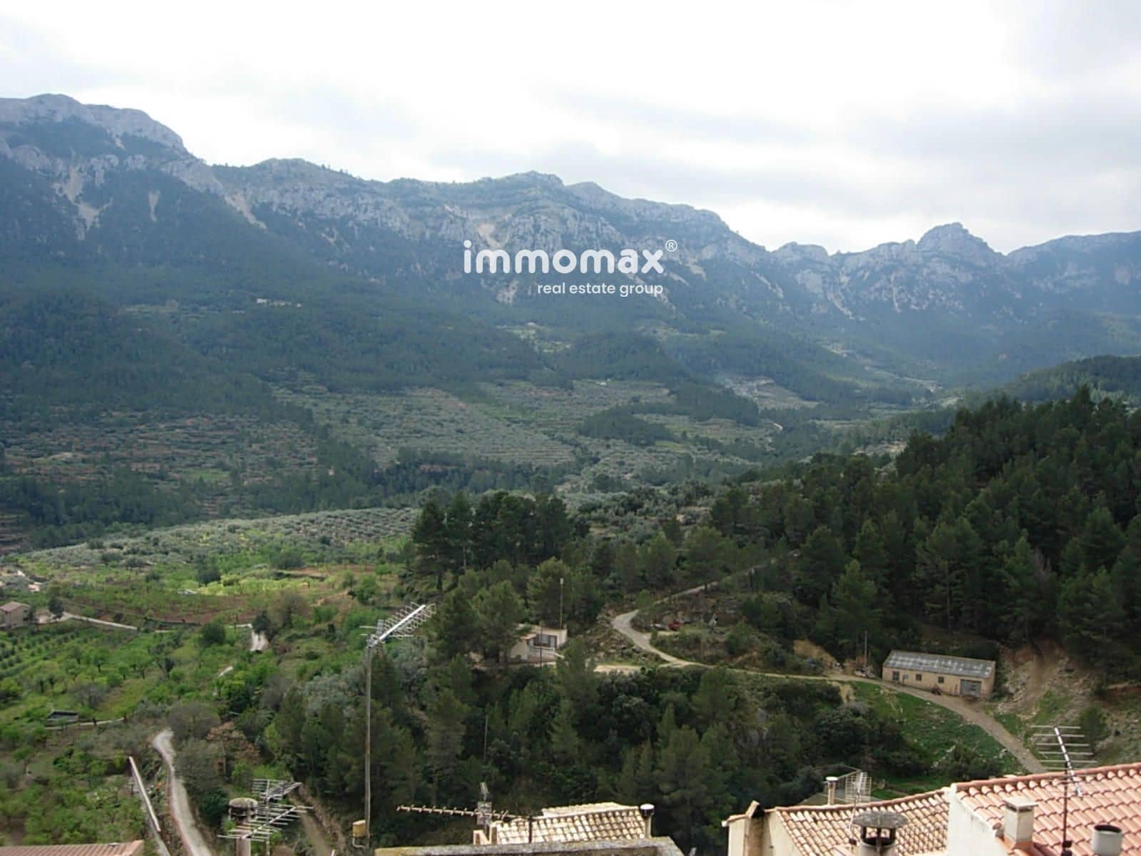 Villa til salgs i Pauls med garasje - € 56 000 (Ref: 9756724)