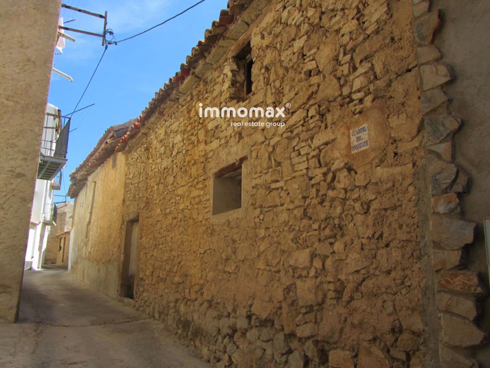 Villa til salgs i Pauls med garasje - € 56 000 (Ref: 9756724)