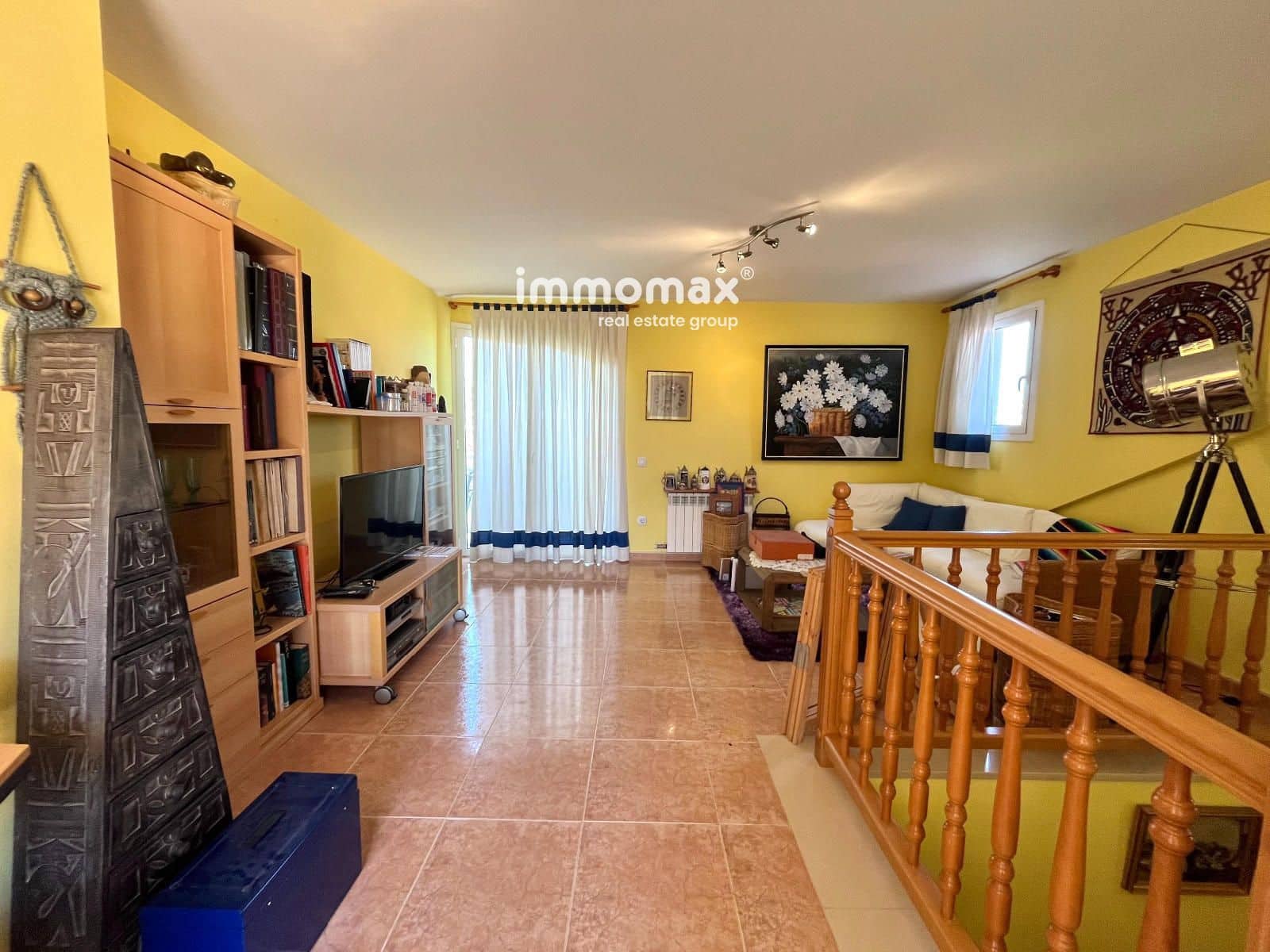 4 bedroom Townhouse for sale in Cubelles with pool garage - € 450,000 (Ref: 9778441)