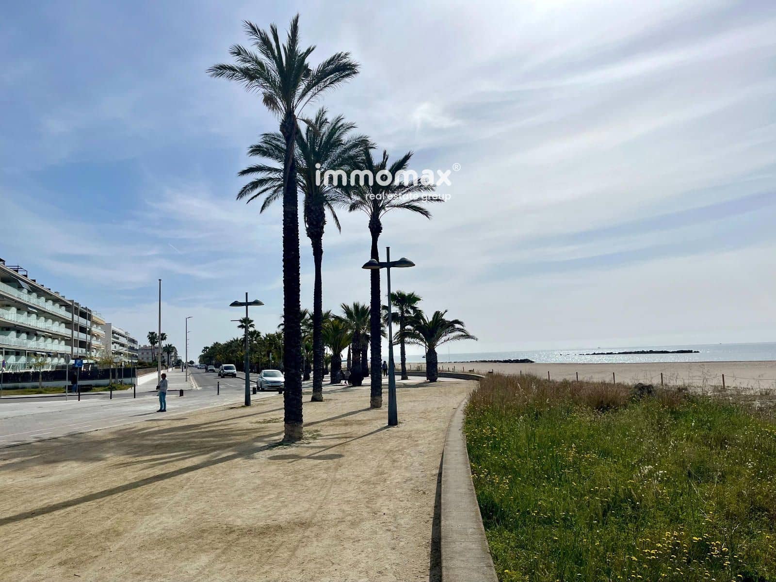 4 bedroom Townhouse for sale in Cubelles with pool garage - € 450,000 (Ref: 9778441)