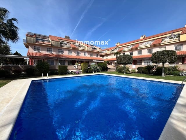 Casa de 4 habitaciones en Cubelles en venta con piscina garaje - 450.000 € (Ref: 9778441)