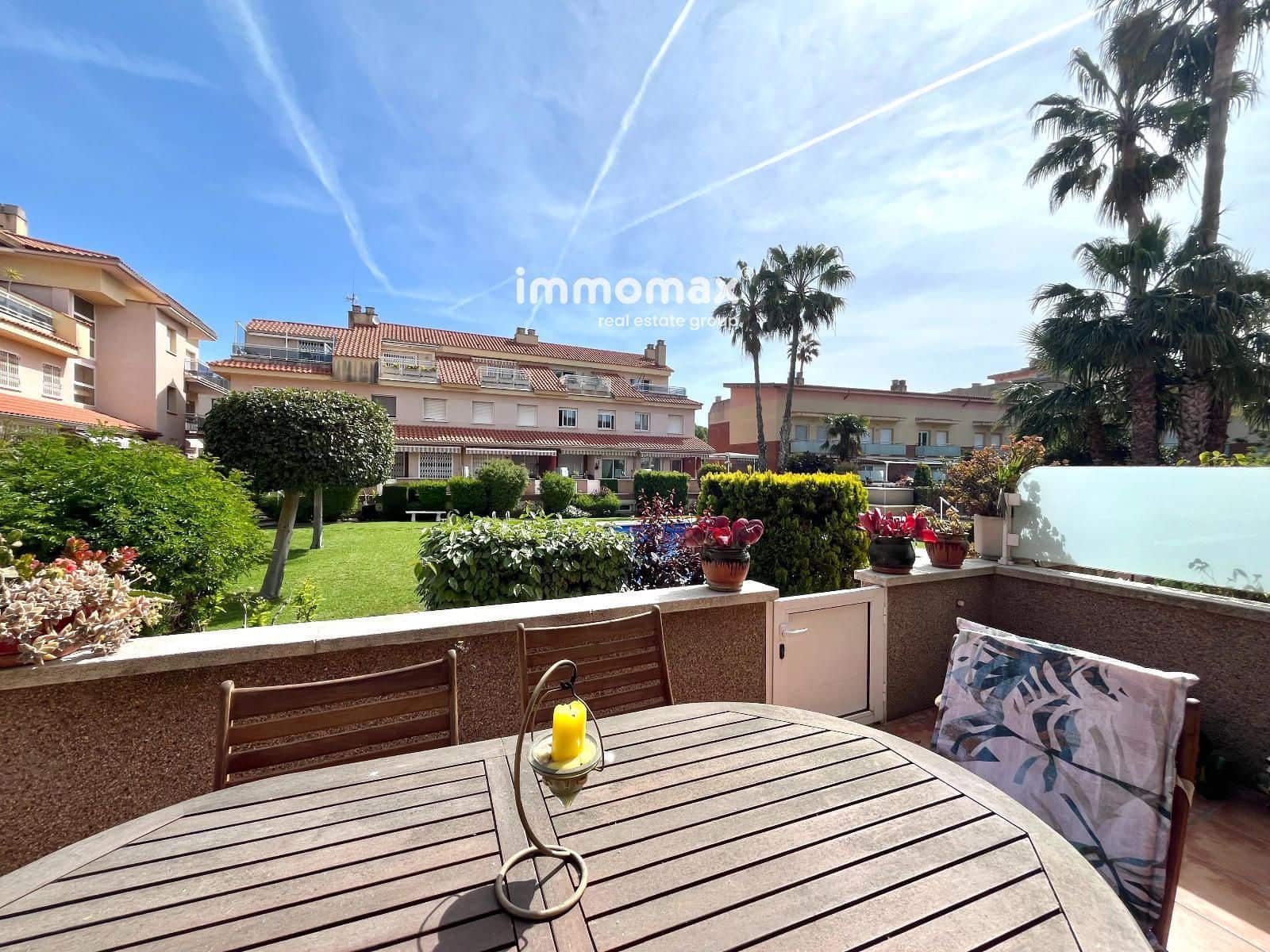 4 bedroom Townhouse for sale in Cubelles with pool garage - € 450,000 (Ref: 9778441)