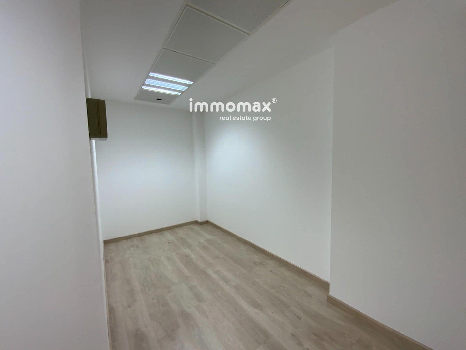 Toimisto vuokrattavana paikassa Barcelona kaupunki - 7 334 € (Ref: 9778639)