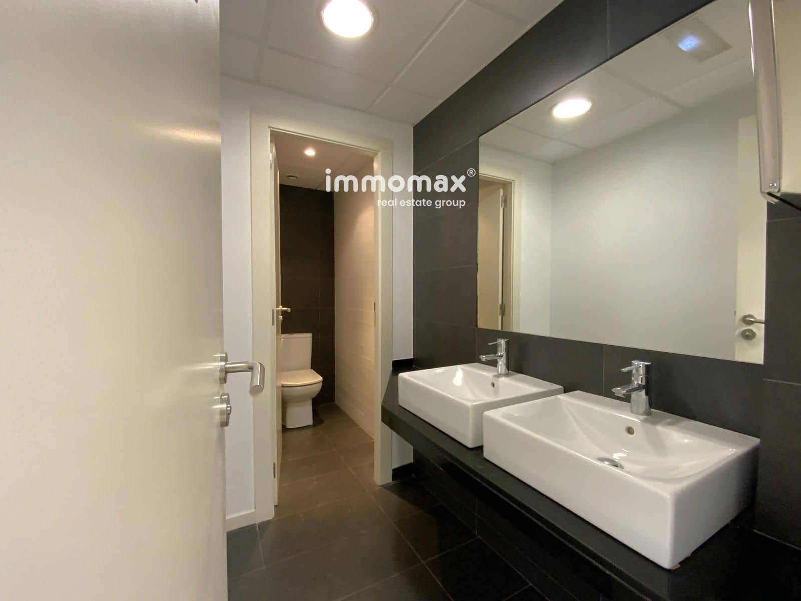 Toimisto vuokrattavana paikassa Barcelona kaupunki - 7 334 € (Ref: 9778639)