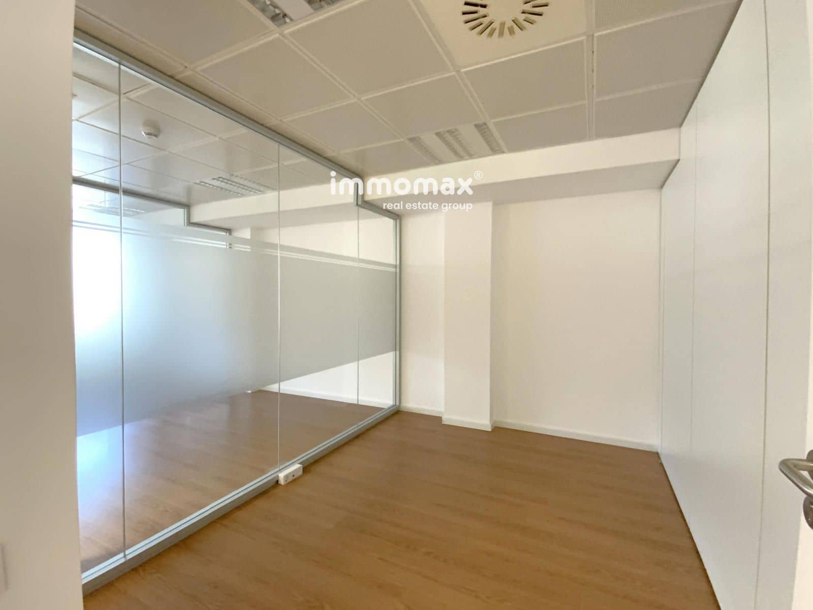 Ufficio da affittare in Barcelona citta - 3.192 € (Rif: 9778641)