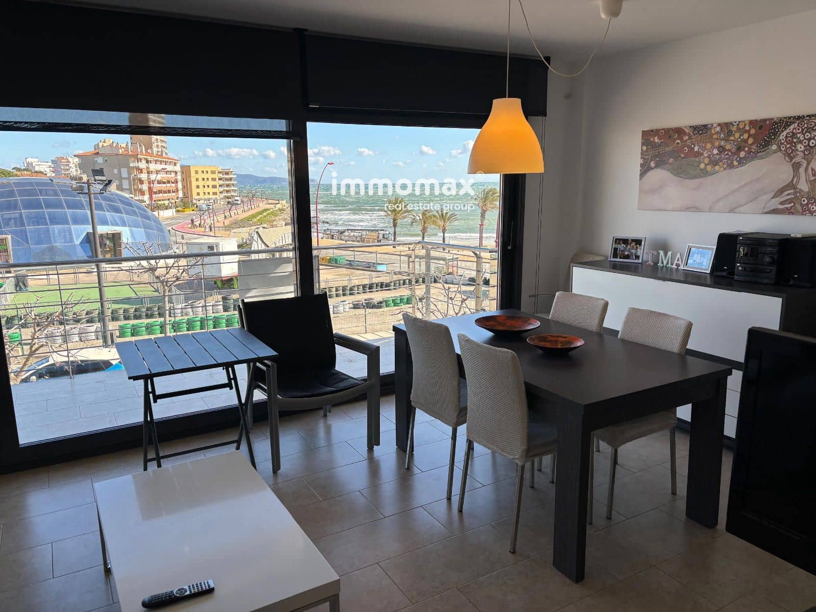 2 bedroom Flat for sale in L'Escala with garage - € 325,000 (Ref: 9780790)