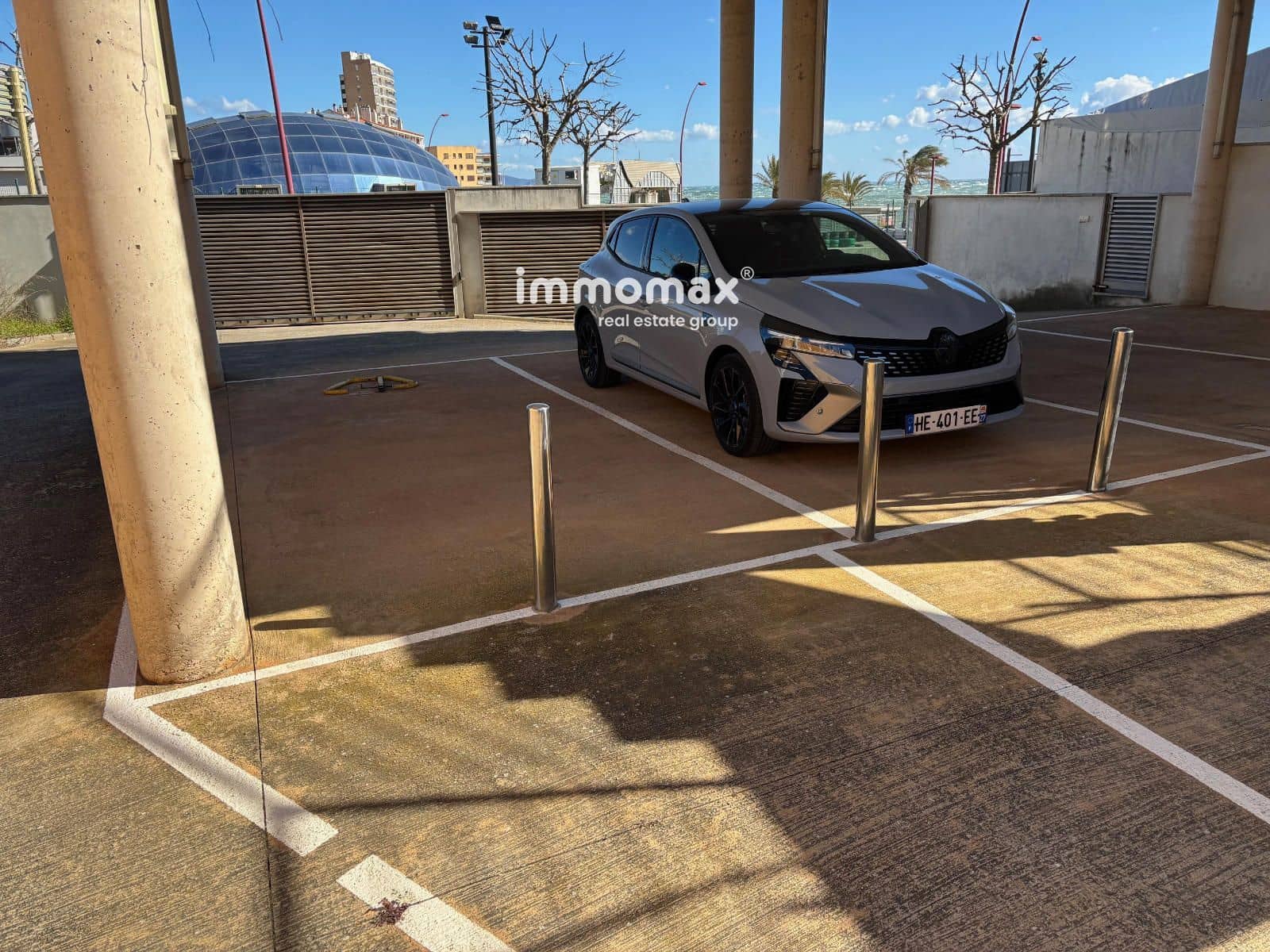 2 bedroom Flat for sale in L'Escala with garage - € 325,000 (Ref: 9780790)