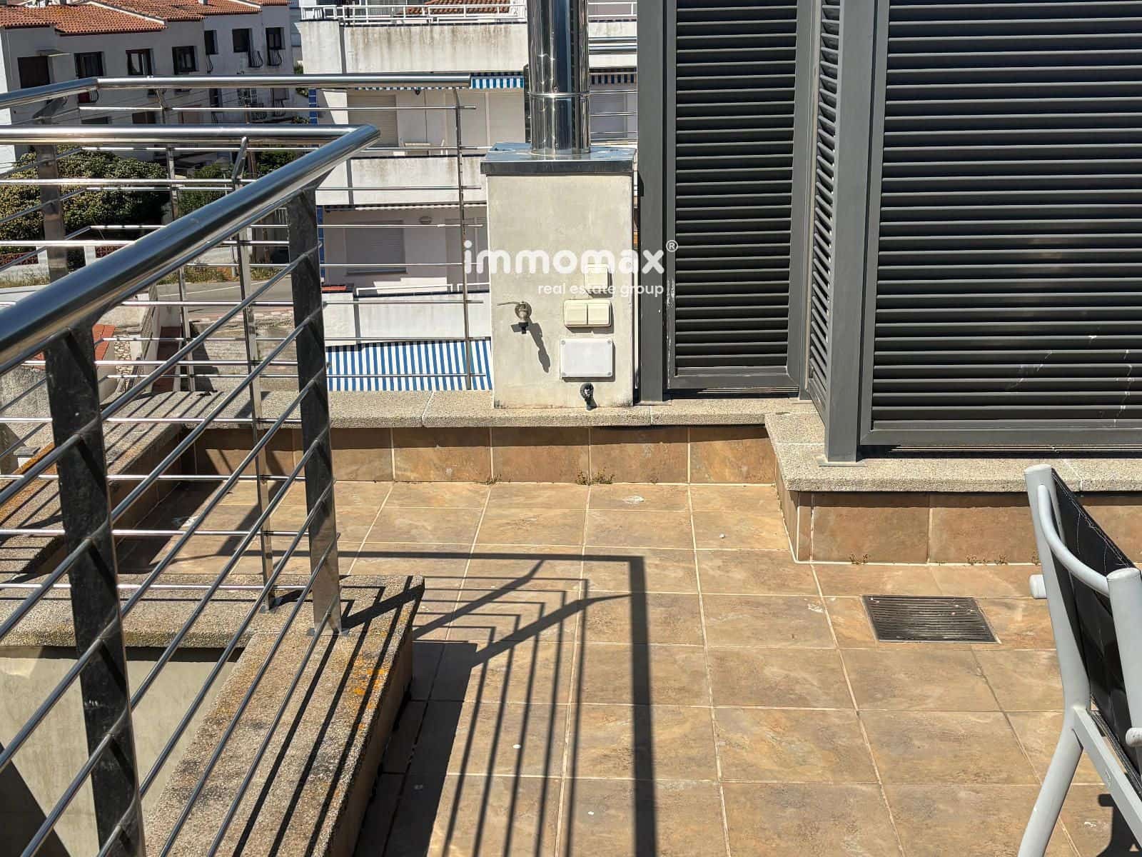 2 slaapkamer Flat te koop in L'Escala met garage - € 295.000 (Ref: 9780790)