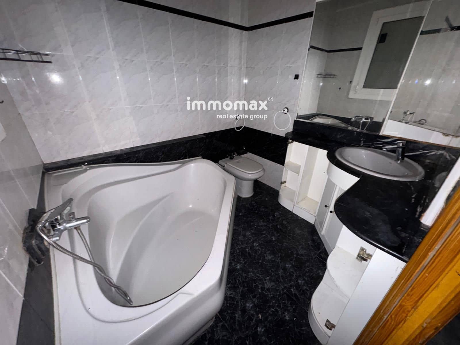 2 soveværelse Lejlighed til salg i El Prat de Llobregat - € 129.000 (Ref: 9784467)