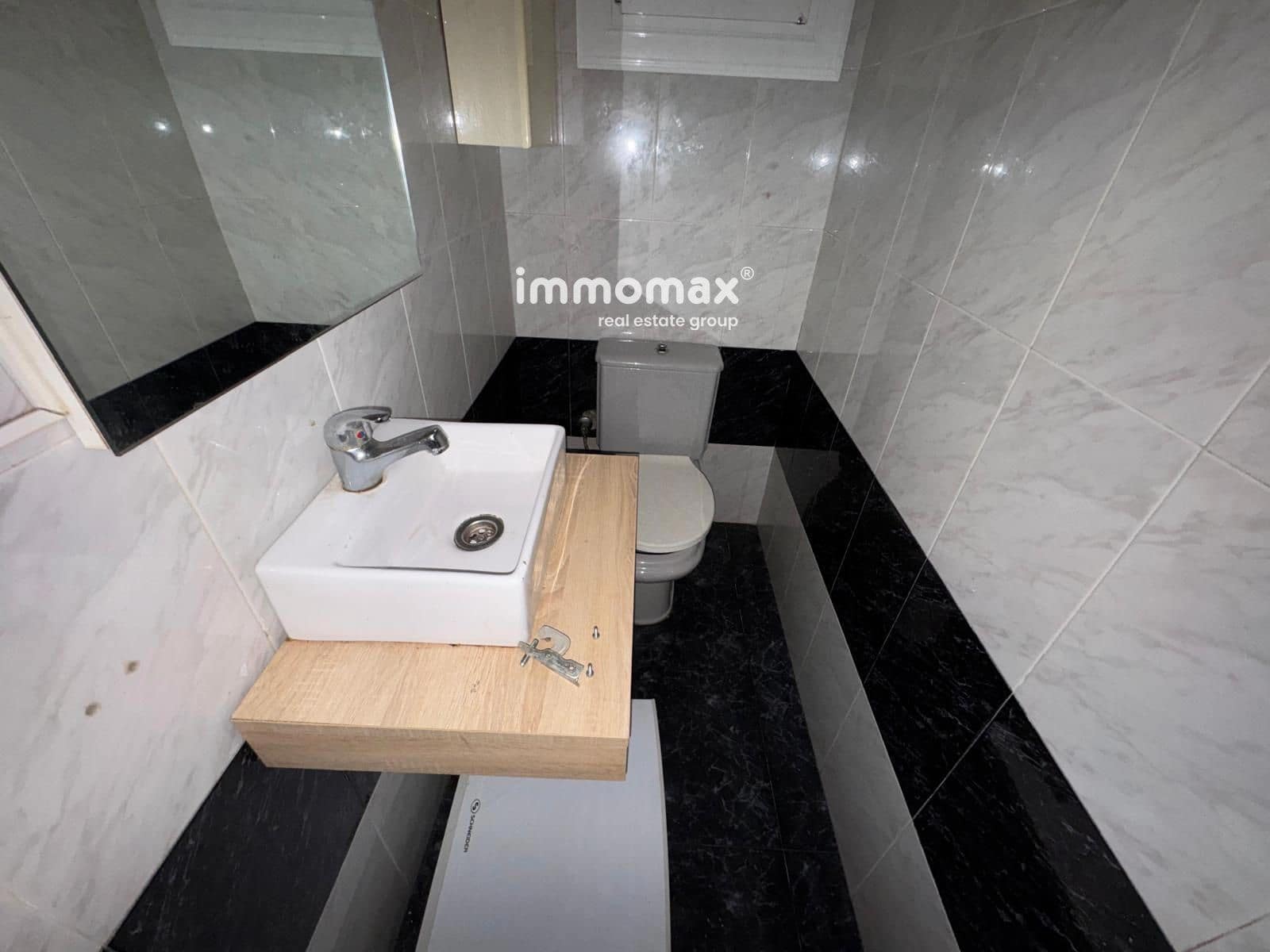 2 soveværelse Lejlighed til salg i El Prat de Llobregat - € 129.000 (Ref: 9784467)