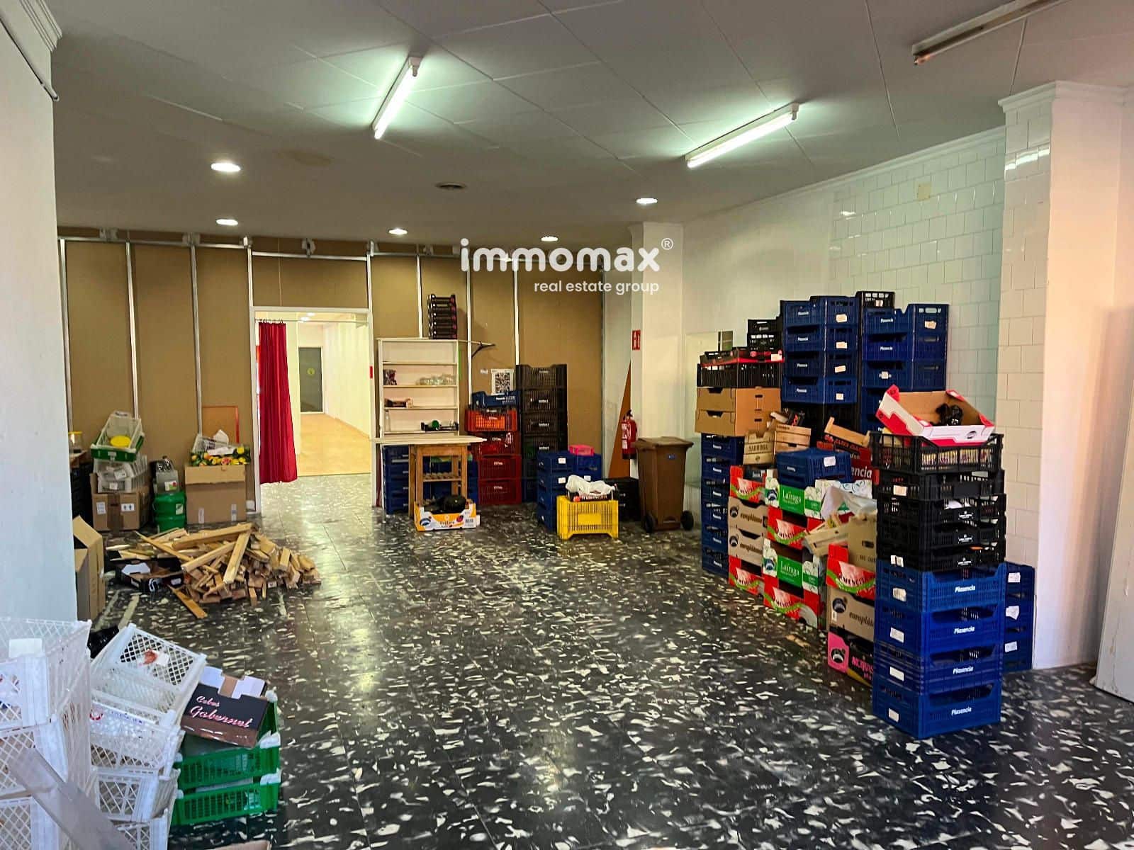 Commercieel te koop in Sabadell - € 348.000 (Ref: 9787729)