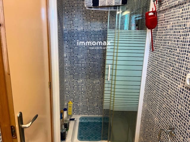 4 sovrum Villa till salu i Santa Eulàlia de Ronçana med pool - 399 000 € (Ref: 9787952)