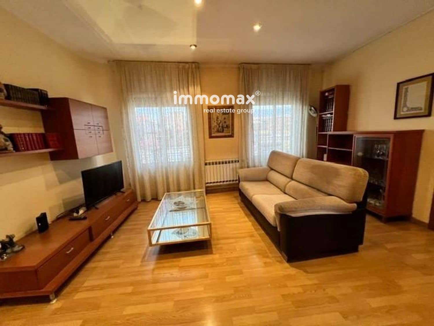 5 slaapkamer Flat te koop in Cornella de Llobregat - € 399.000 (Ref: 9818792)