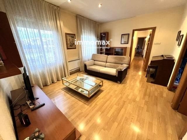 5 slaapkamer Flat te koop in Cornellà de Llobregat - € 399.000 (Ref: 9818792)
