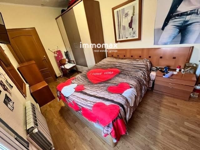 5 slaapkamer Flat te koop in Cornellà de Llobregat - € 399.000 (Ref: 9818792)