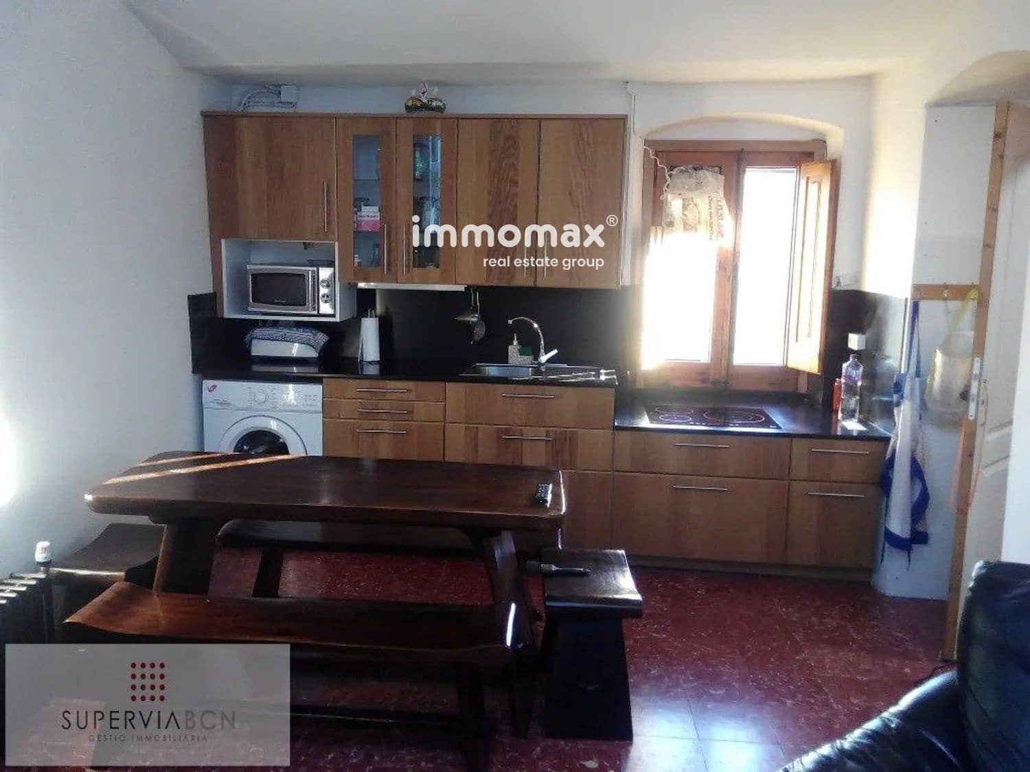 7 bedroom Villa for sale in Barcelona city - € 595,000 (Ref: 9821180)