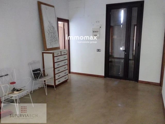 7 soveværelse Villa til salg i Barcelona by - € 595.000 (Ref: 9821180)