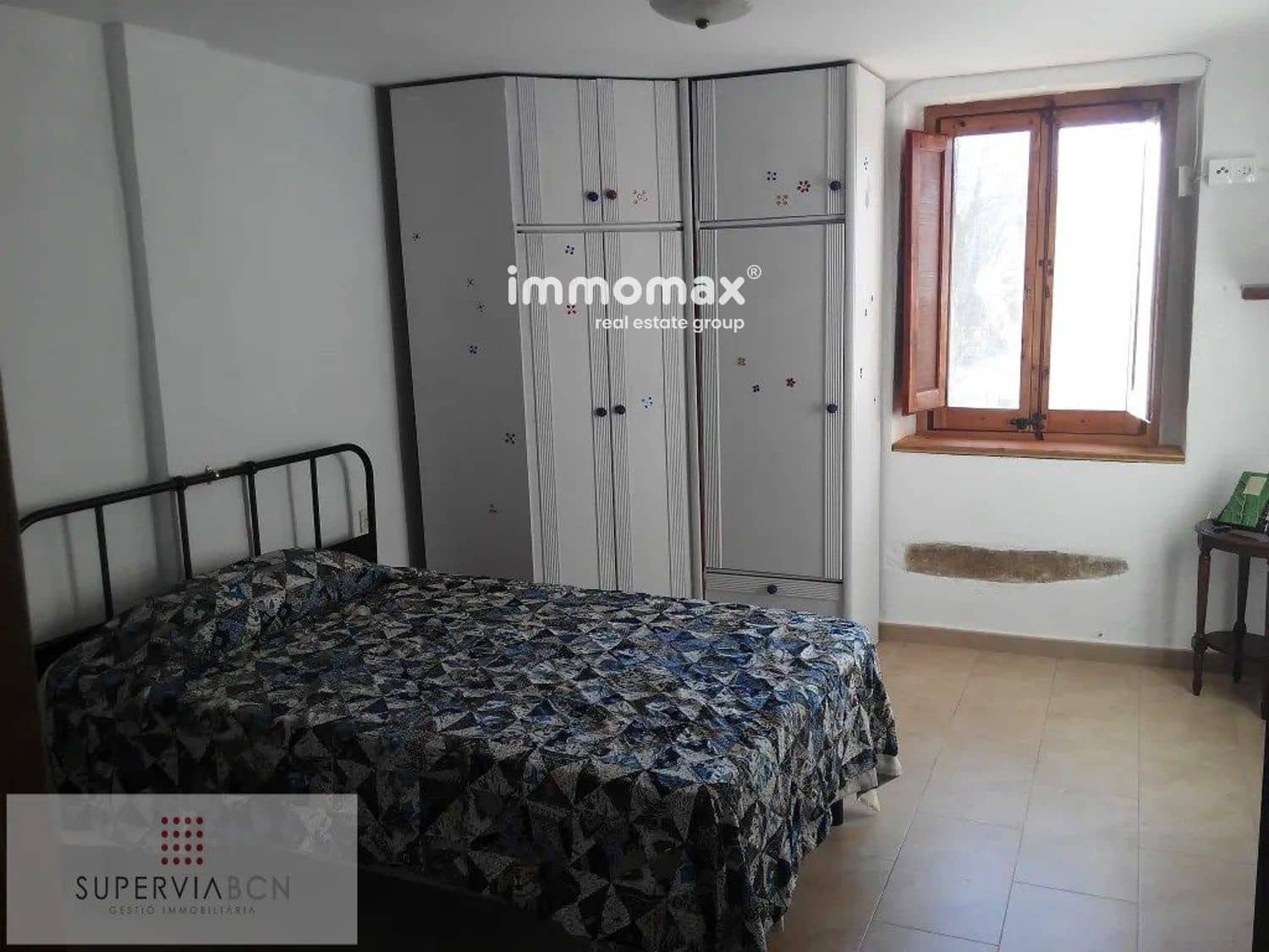 7 bedroom Villa for sale in Barcelona city - € 595,000 (Ref: 9821180)