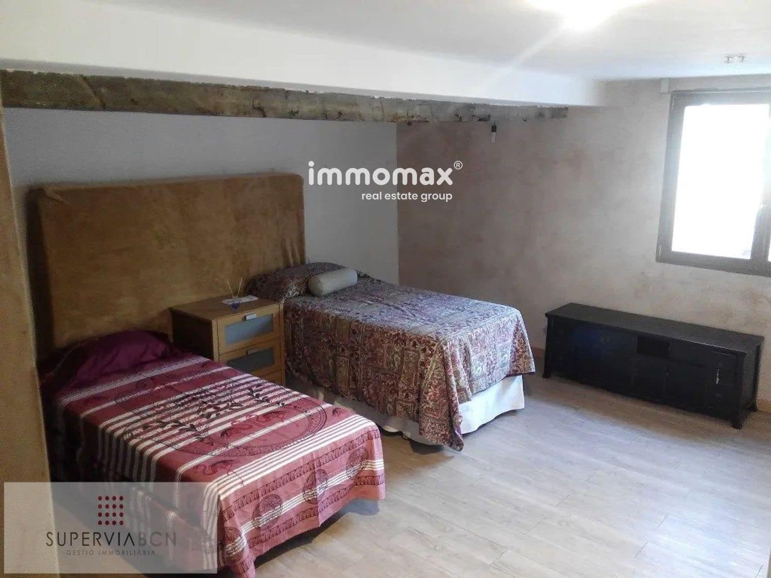 7 bedroom Villa for sale in Barcelona city - € 595,000 (Ref: 9821180)