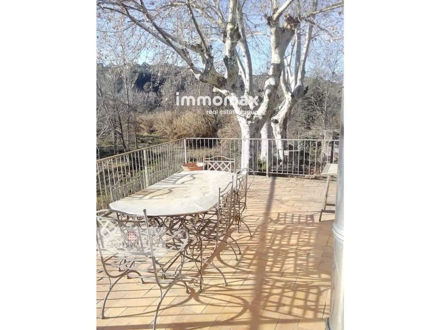 7 bedroom Villa for sale in Barcelona city - € 595,000 (Ref: 9821180)