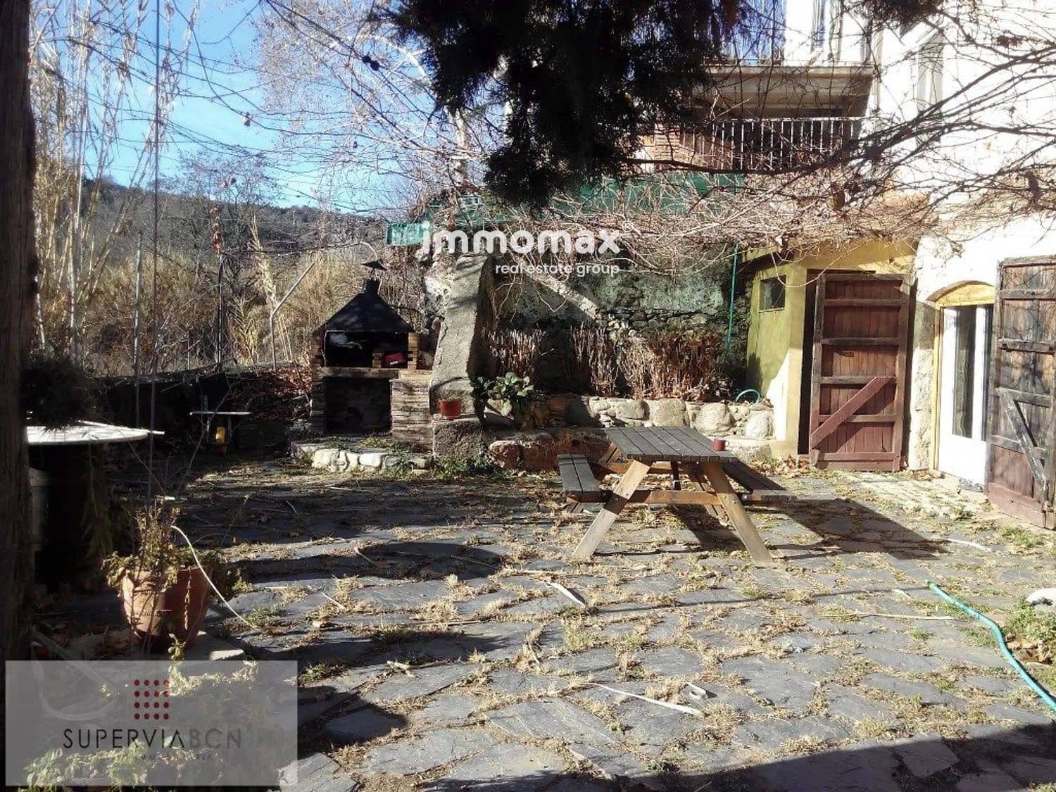 7 bedroom Villa for sale in Barcelona city - € 595,000 (Ref: 9821180)
