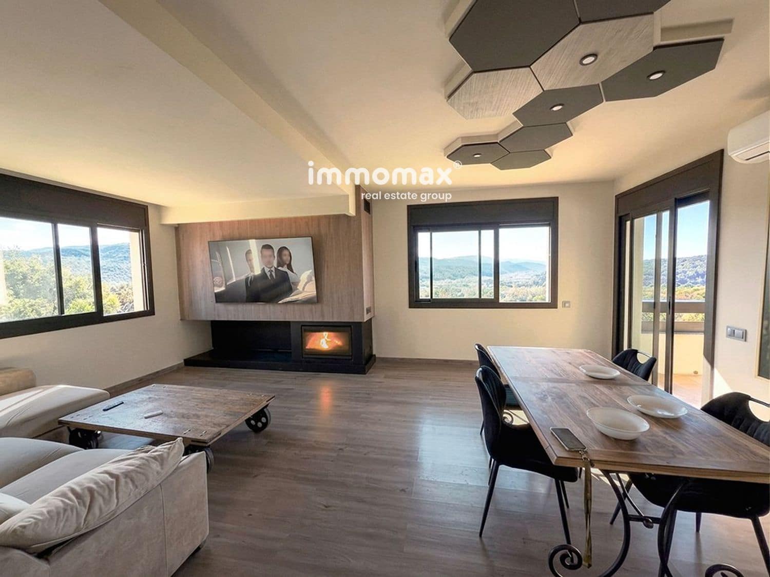 4 chambre Villa/Maison à vendre à Gualba avec garage - 449 000 € (Ref: 9821181)