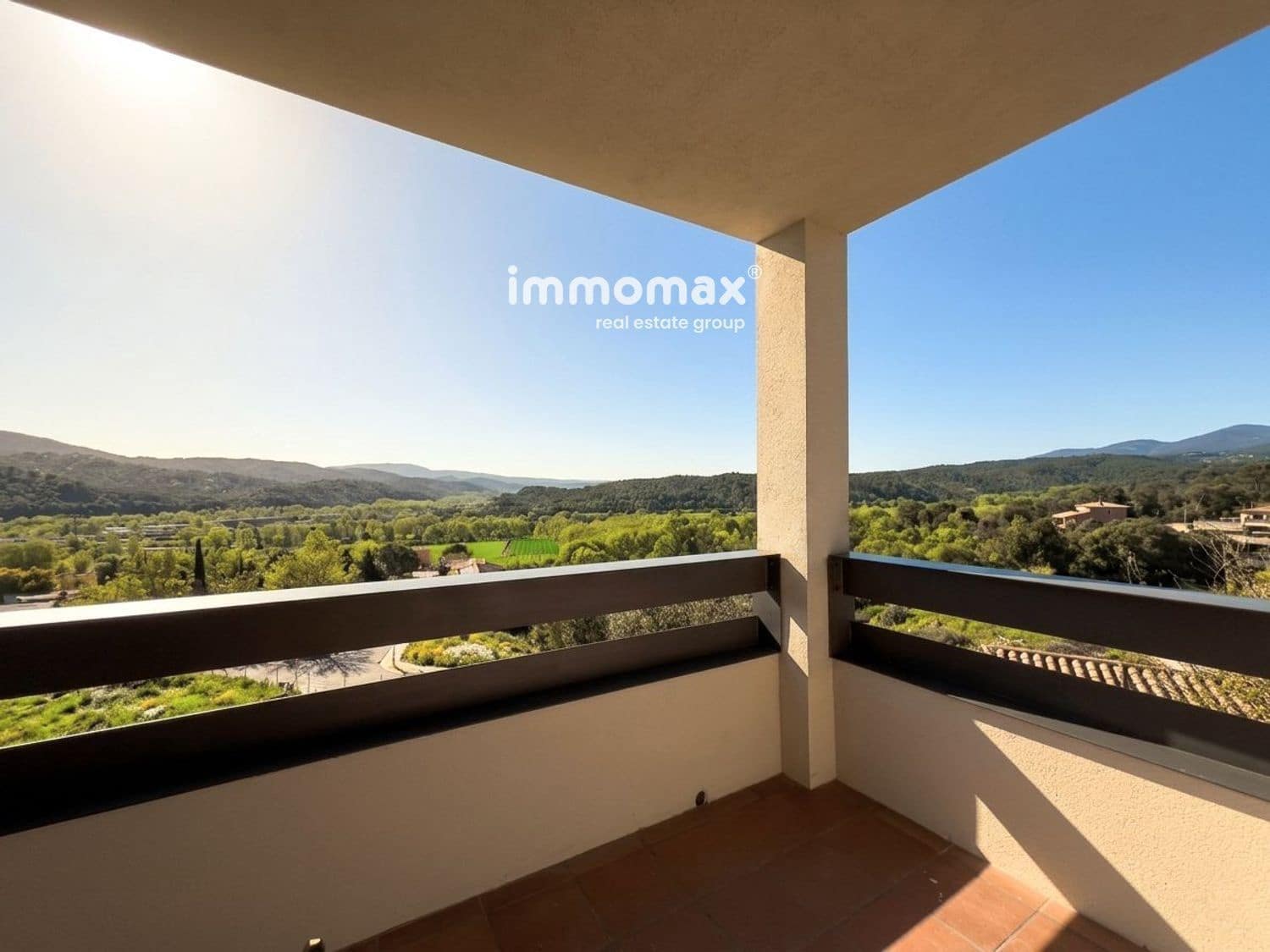 4 chambre Villa/Maison à vendre à Gualba avec garage - 449 000 € (Ref: 9821181)
